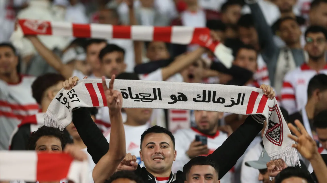 شوبير يفجرها: الأهلي يتحرك لحرمان الزمالك من المشاركة بدوري أبطال أفريقيا